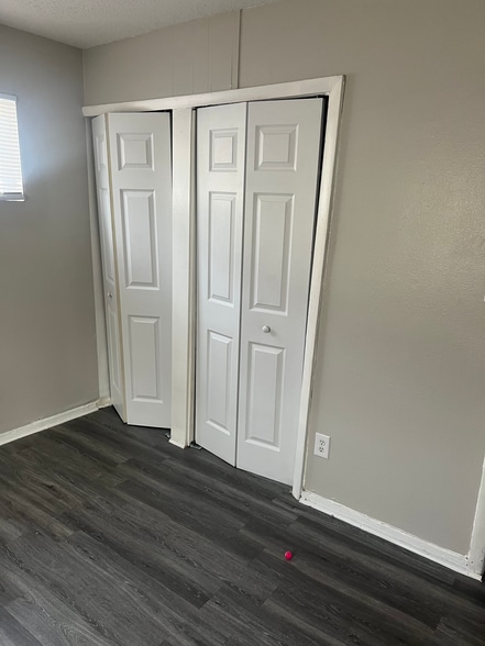 Building Photo - 2178 White Ave