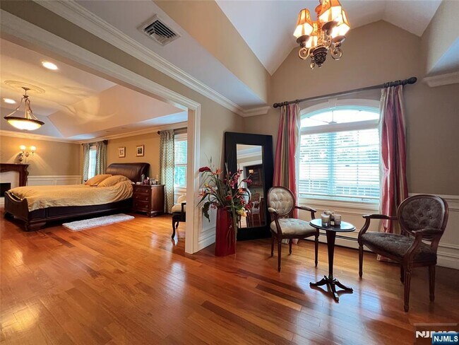 Building Photo - 22 Reiner Pl