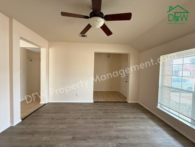 Building Photo - Beautiful 4-Bedroom Home with Scenic Backyard for Lease in Mesquite!