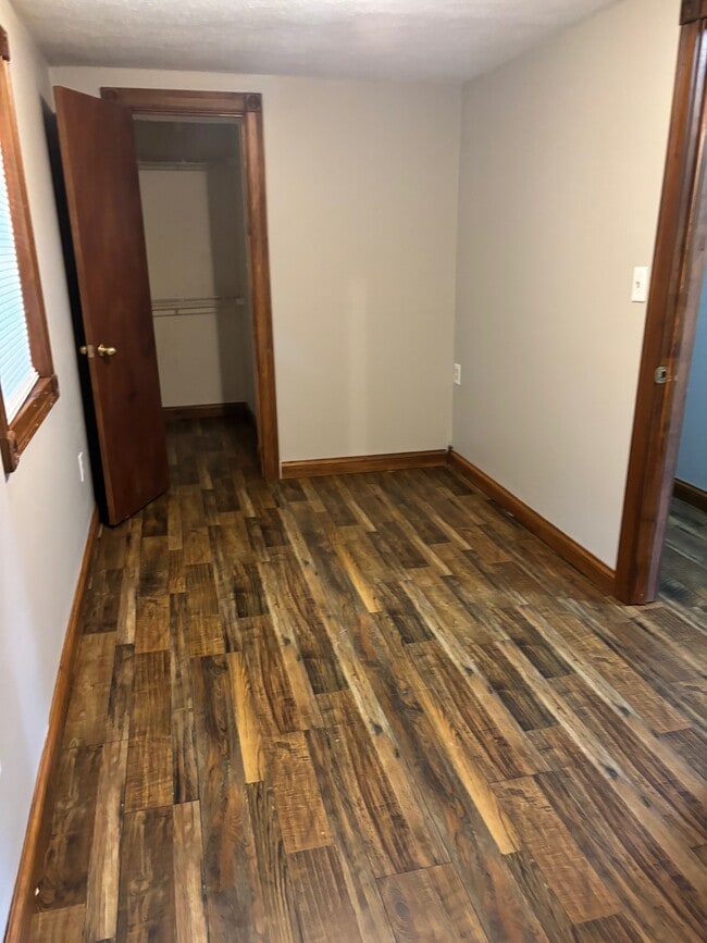 Building Photo - 108 Cleo Dr
