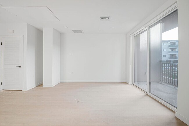 Building Photo - Welcome to the Gramercy