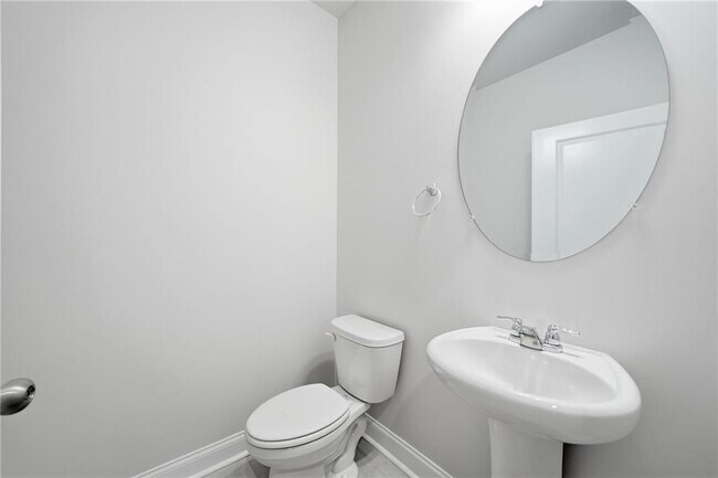 Building Photo - 7040 Ansley Pk Wy