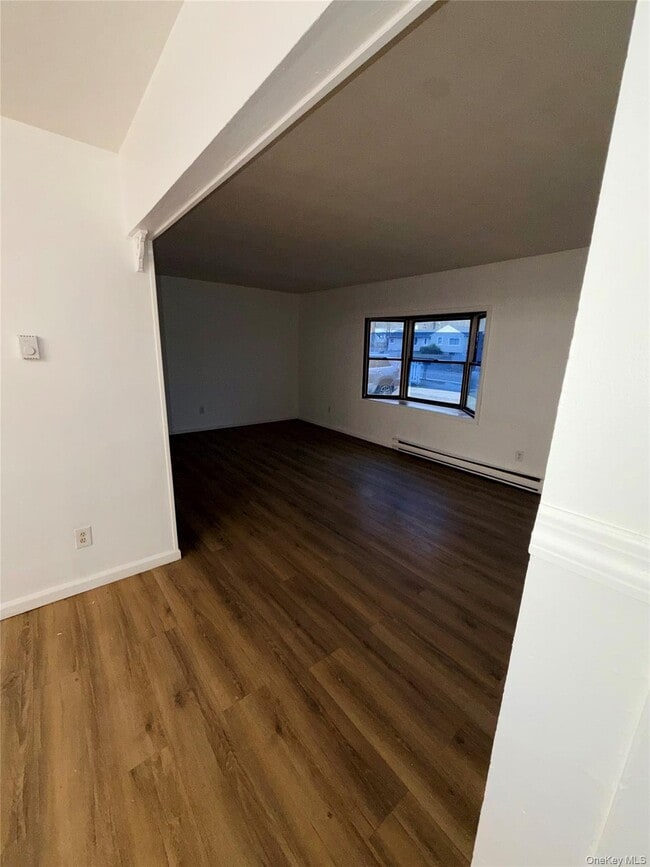 Building Photo - 546 Granny Rd