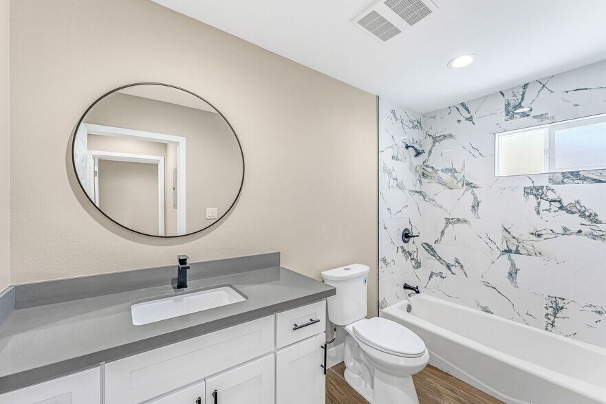 Building Photo - 2417 W Stanford St