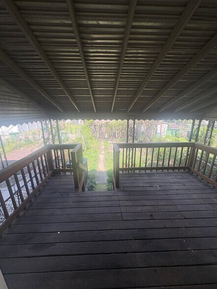 Building Photo - 2812 Oswego Ave