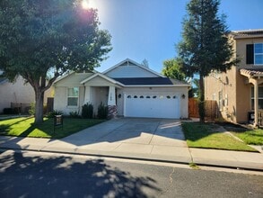 Building Photo - 1169 Syracuse Ln