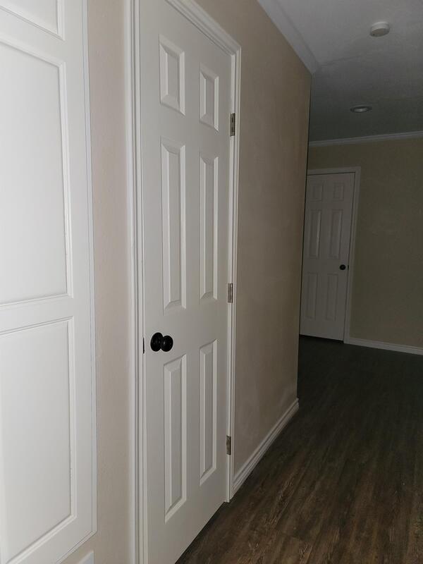 Building Photo - 10556 Rolling Pines Dr