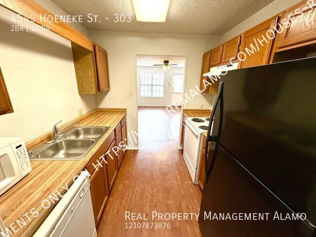 Building Photo - 4545 Hoeneke Dr