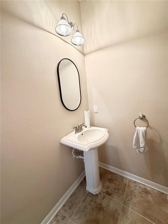 Building Photo - 8409 Chamberlain Pl