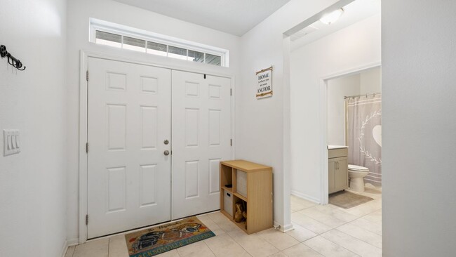 Building Photo - 613 Lancewood Ct