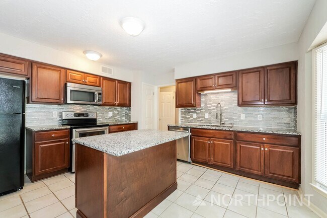 Building Photo - Coming Soon!  3 BR / 3.5BA | Updated Single Family Home | 2-Car Garage Parking | Fenced backyard!