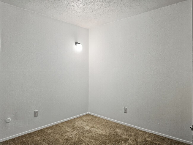 Building Photo - 8922 Kempwood Dr