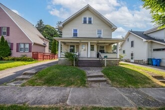 Building Photo - 112 Fairview Ave