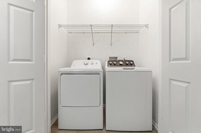 Building Photo - 3015 Nicosh Cir