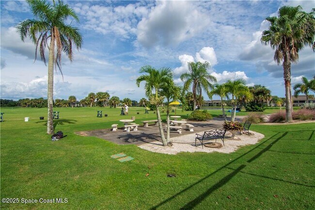 Building Photo - 27 Plantation Dr