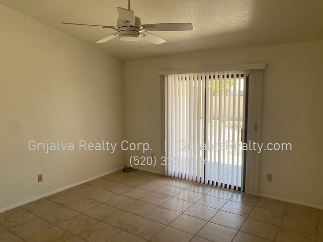 Building Photo - 3 Bed, 2 Bath House for Rent in Rita Ranch...