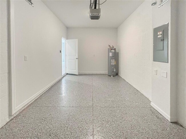Building Photo - 15096 Ginetti St