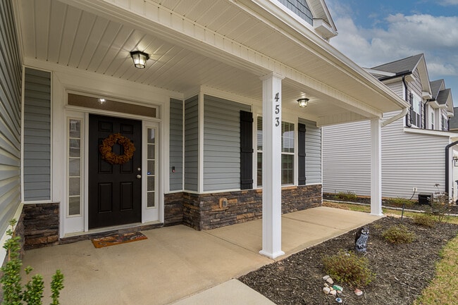 Building Photo - 453 Arrowwood Dr