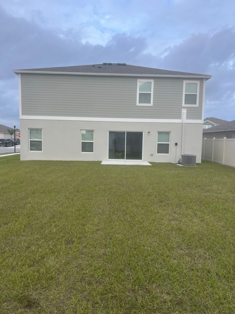 Building Photo - 1443 Axel Cir