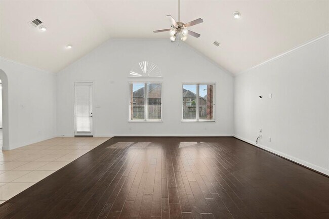 Building Photo - 4615 Hollow Chase Ln