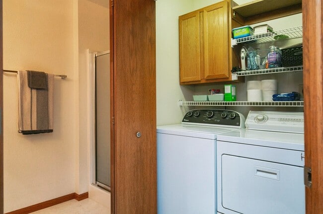 washer/dryer - N43W32801 Rasmus Rd