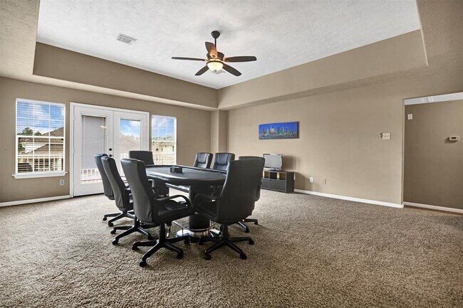 Building Photo - 8322 Shoregrove Dr