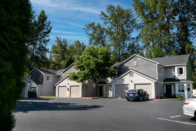 Primary Photo - Lakeshore & Lakeview Townhomes: Modern Liv...