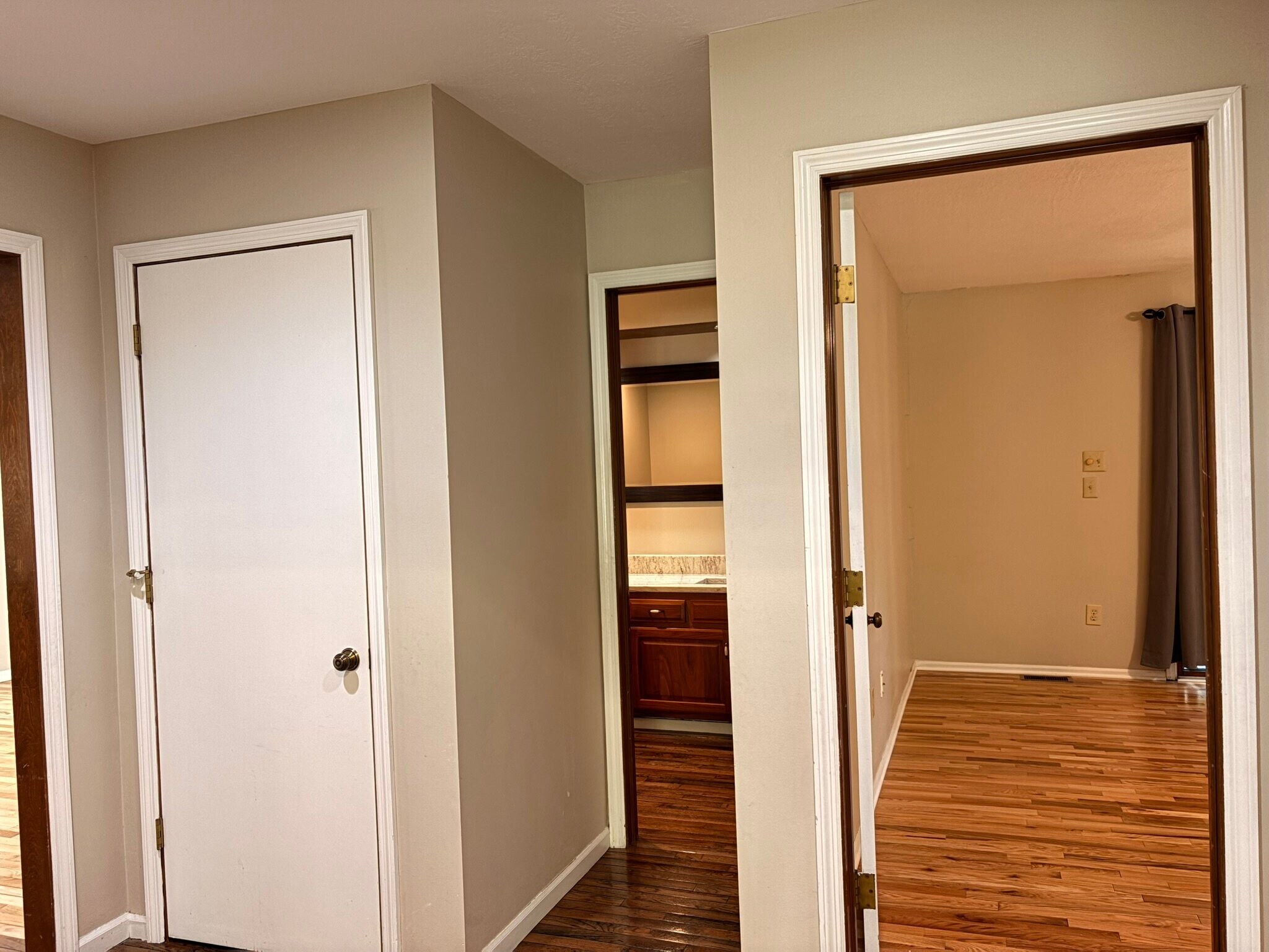 Building Photo - 5990 Kirkwall Ct W