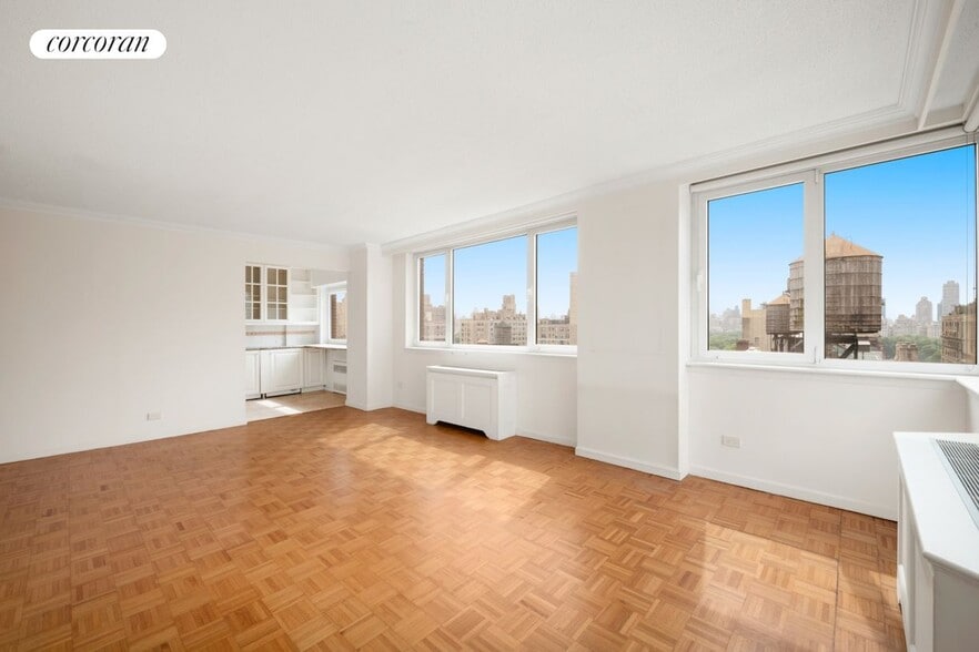 Primary Photo - 45 W 67th St