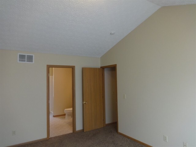 Building Photo - 4242 Honey Bee Ct