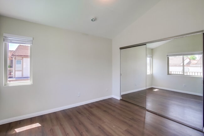Building Photo - 11864 Bernardo Terrace