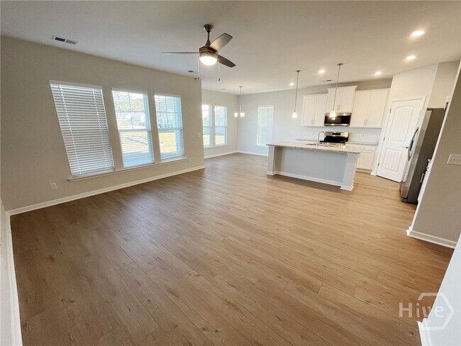 Building Photo - 750 Sessile Oak Dr