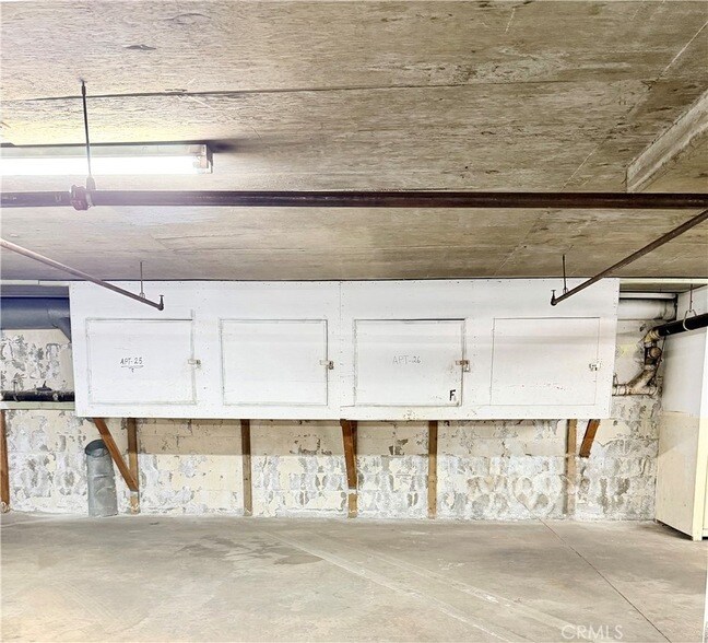 Building Photo - 377 W California Ave