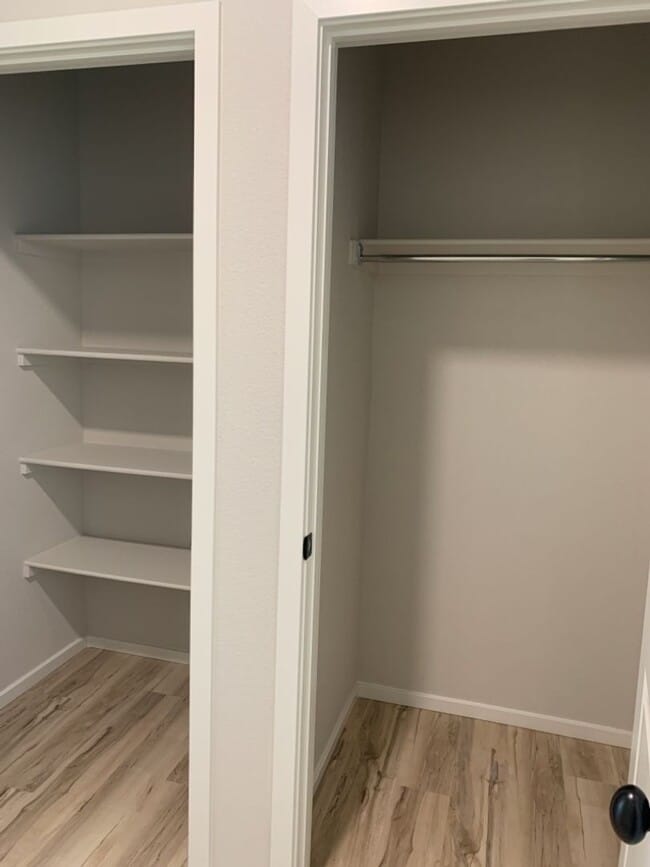 Building Photo - Exquisite 4 Bed 2.5 Bath Single Family Home with 3-car garage