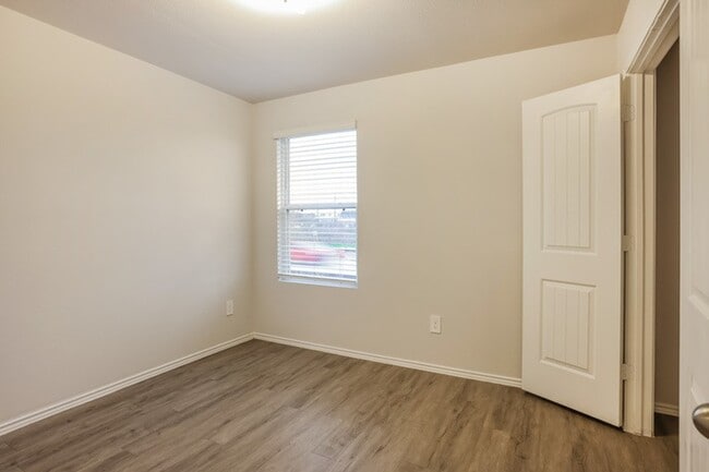 Building Photo - 2746 Bouvardia Wy