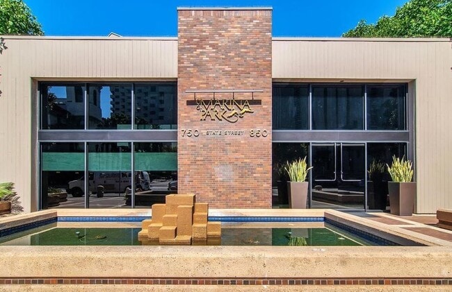 Building Photo - 850 State St