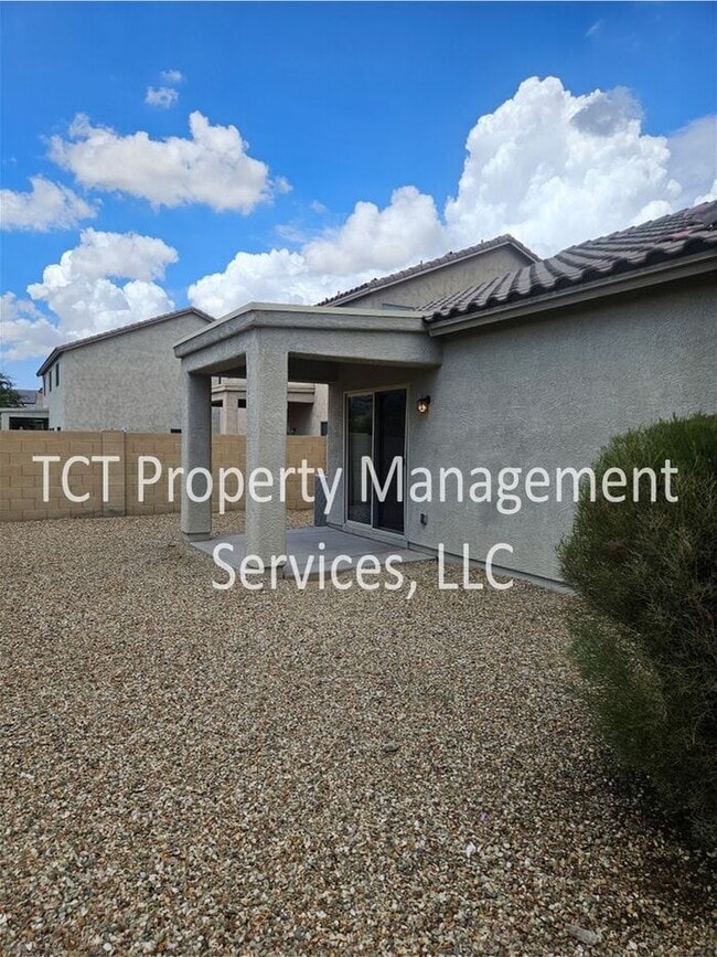 Building Photo - 3 bed/2 bath home in Buckeye