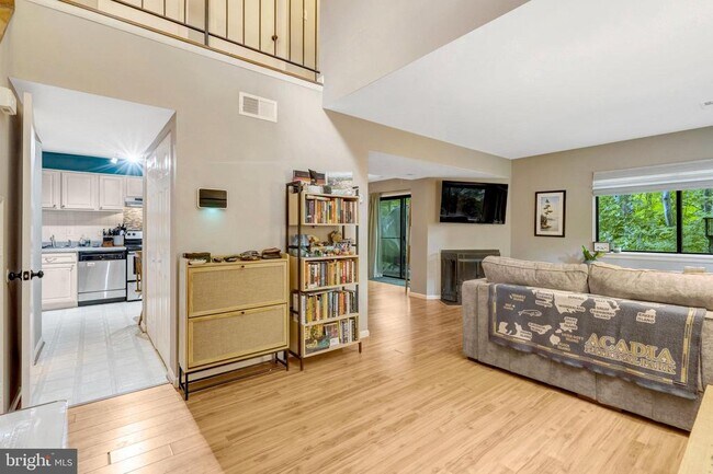 Building Photo - 5602 Summer Oak Way