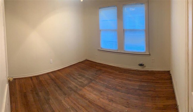 Building Photo - 2107 Sumpter St