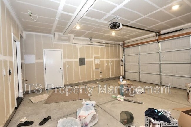 Building Photo - 4364 Greenshank Cir