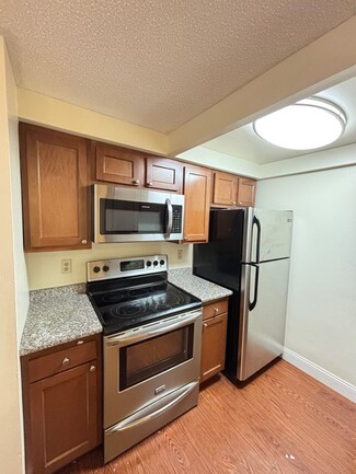 Building Photo - 801 W Stoughton Street