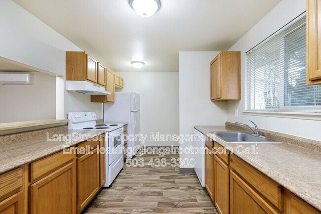 Building Photo - 11353 SW Greenburg Rd