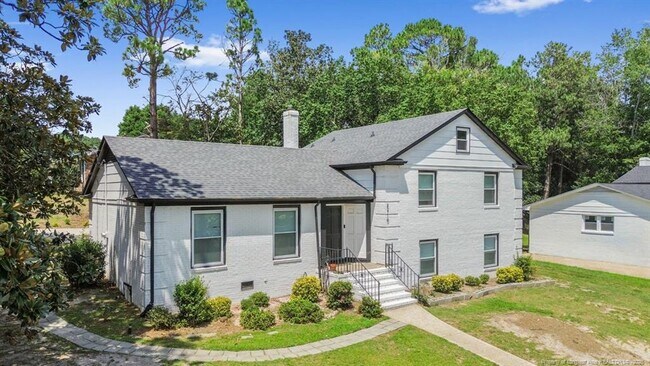 Building Photo - 2710 Fordham Dr
