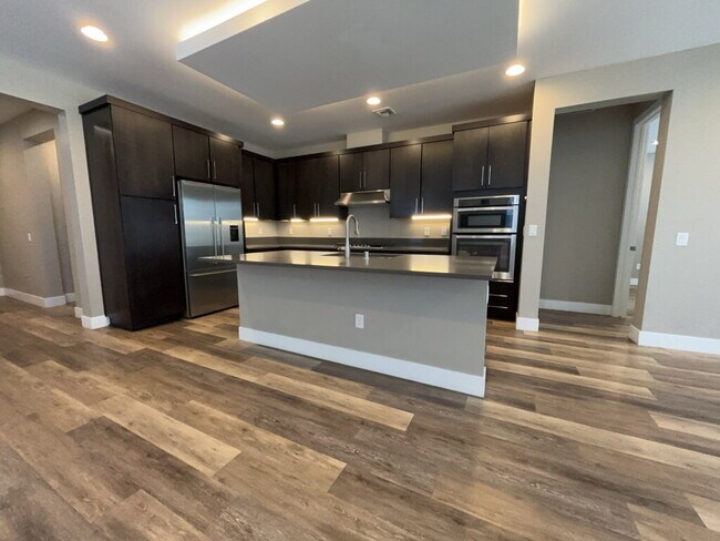 Building Photo - DONT MISS OUT ON THIS BEAUTIFUL HOME WITH ...