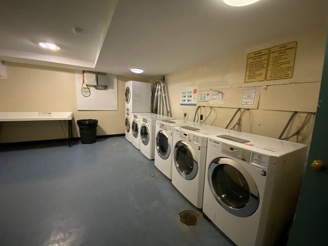 Building Photo - 15 Weld Street Unit 73