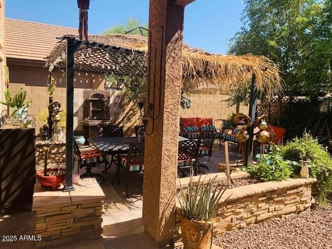 Building Photo - 42275 W Calle St