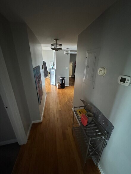 Hallway - 2609 Douglass Rd SE