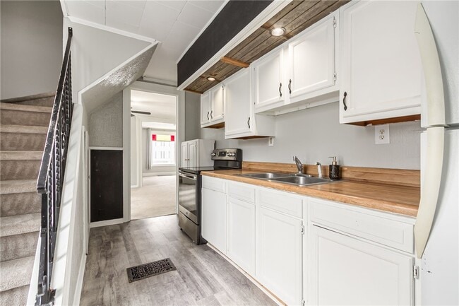 Building Photo - 98 South Ave