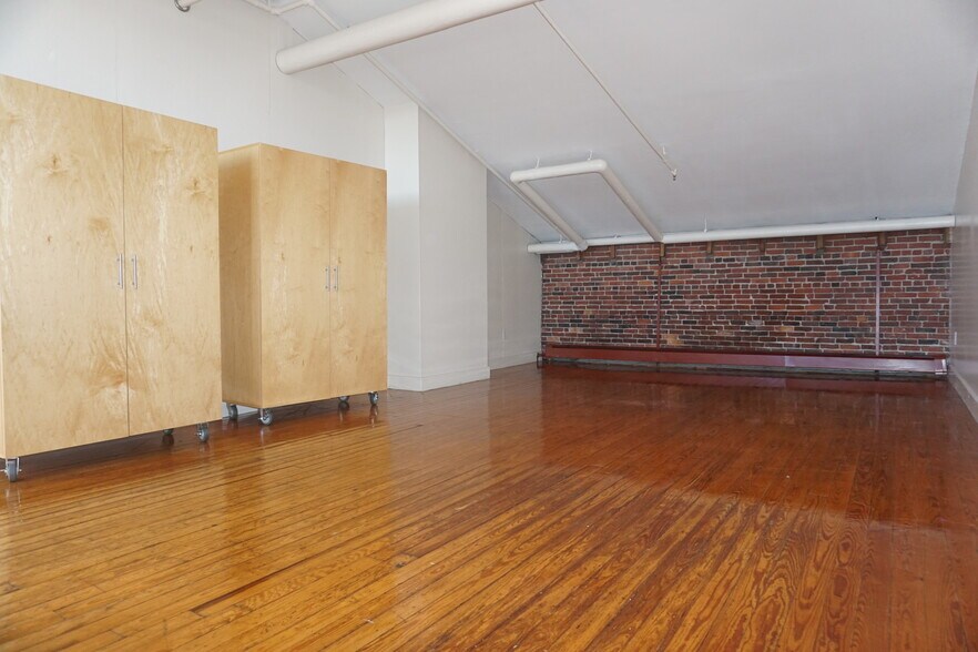 Building Photo - 791 Tremont St
