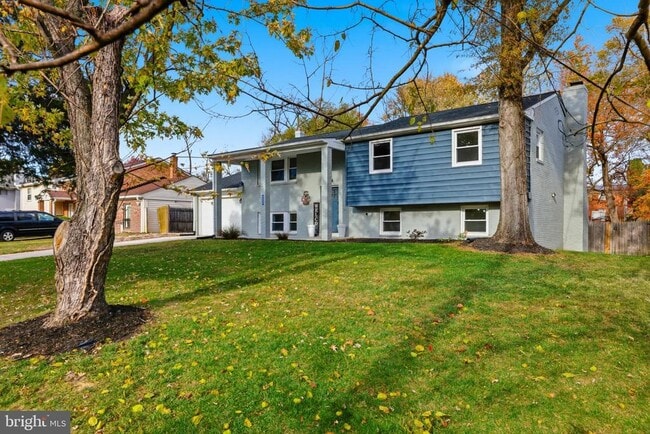 Building Photo - 6906 Berkshire Dr